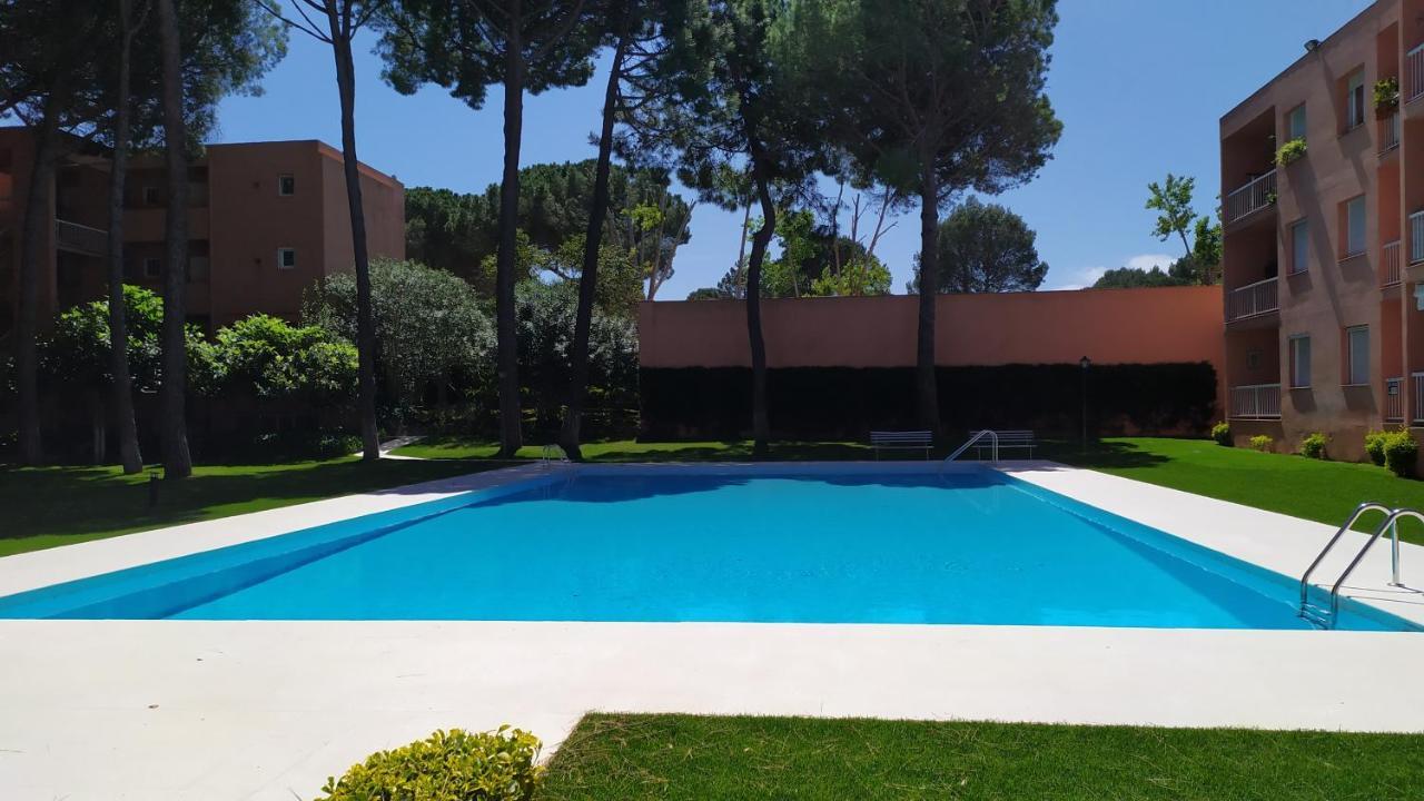 Bonito Apartamento, Con Piscina, Excelente Wifi Y Aire Acondicionado Pals Kültér fotó